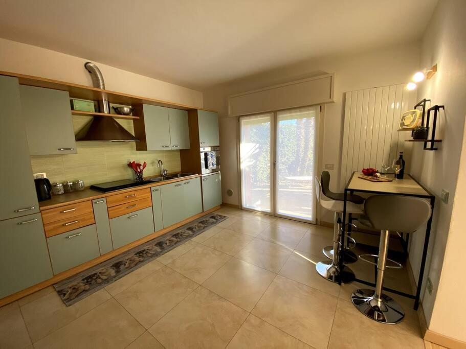 Casa Vacanza Veronica Con Giardino Verbania Exteriér fotografie