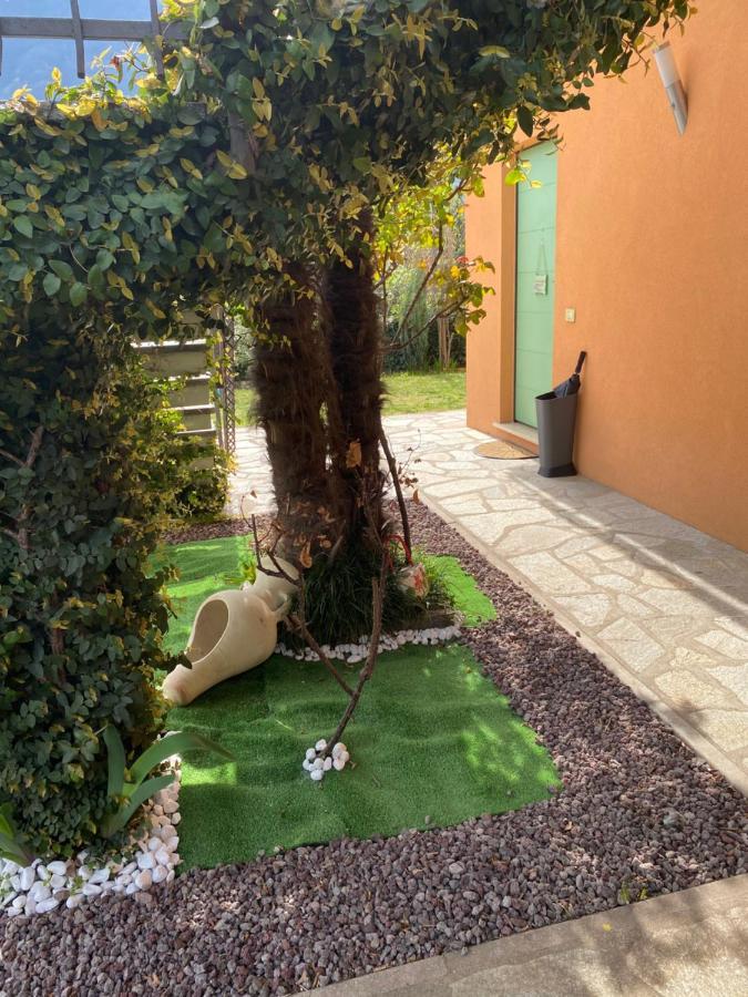 Casa Vacanza Veronica Con Giardino Verbania Exteriér fotografie